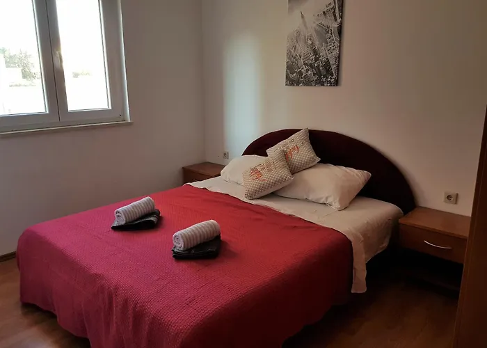 The Pointe Apartment