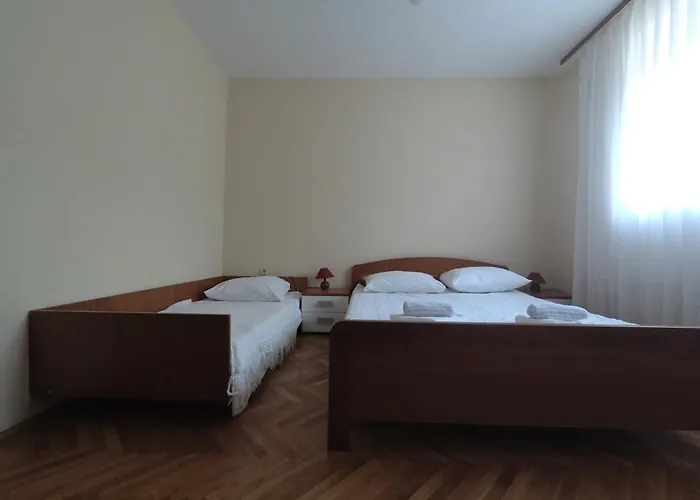 The Pointe Apartment