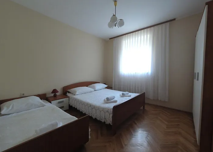 The Pointe Apartment